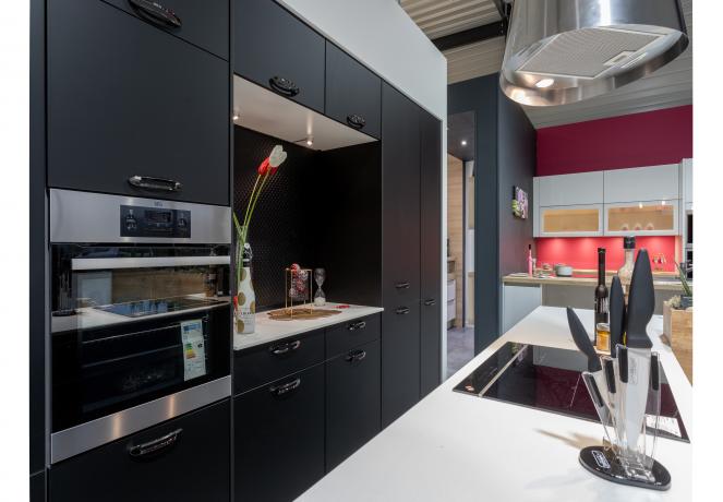 Cuisines Références BEAUPREAU vous attend pour réaliser la cuisine aménagée sur mesure qui vous ressemble !