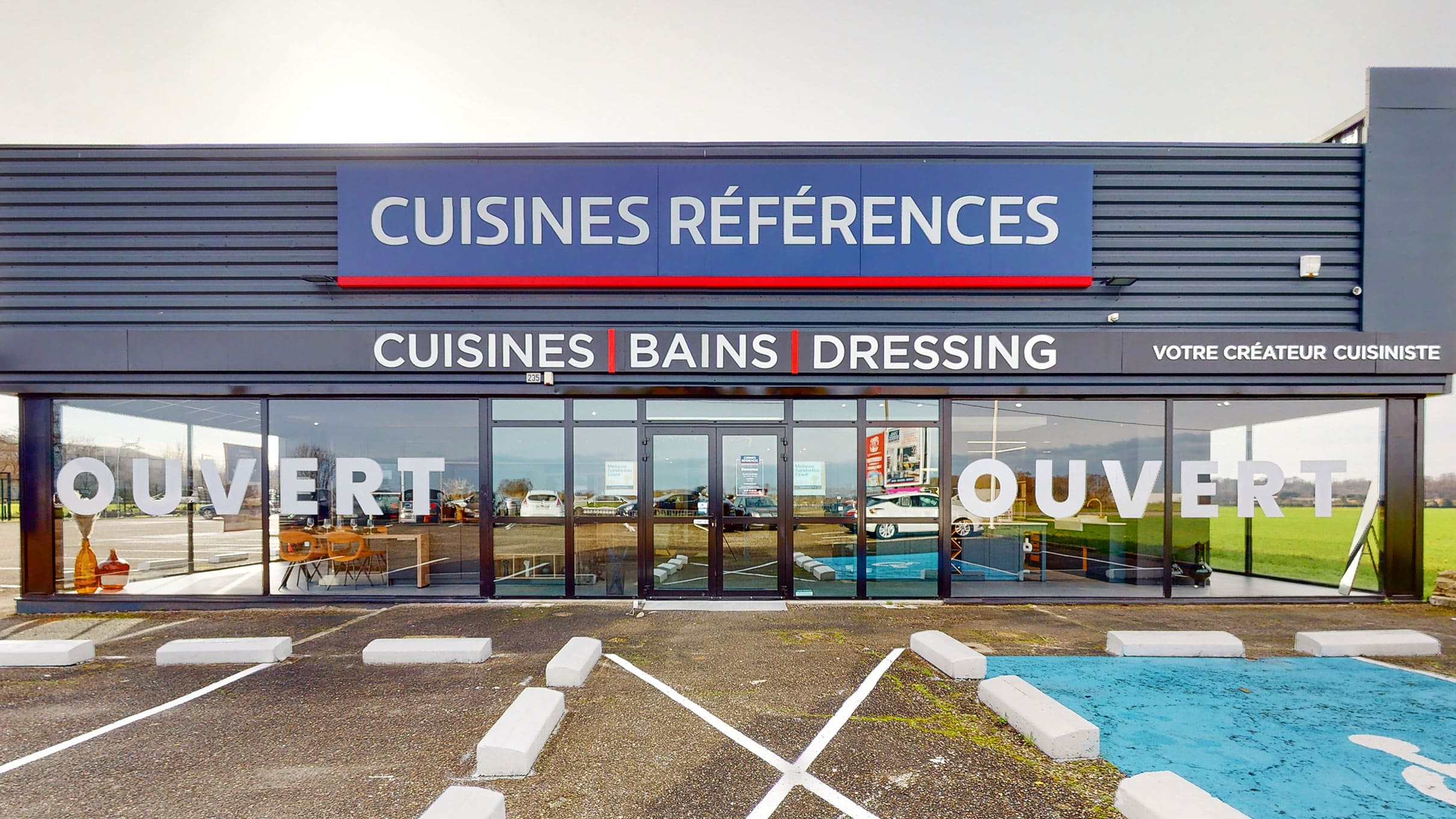 Cuisines Références ST-BONNET-DE-MURE vous attend pour réaliser la cuisine aménagée sur mesure qui vous ressemble !
