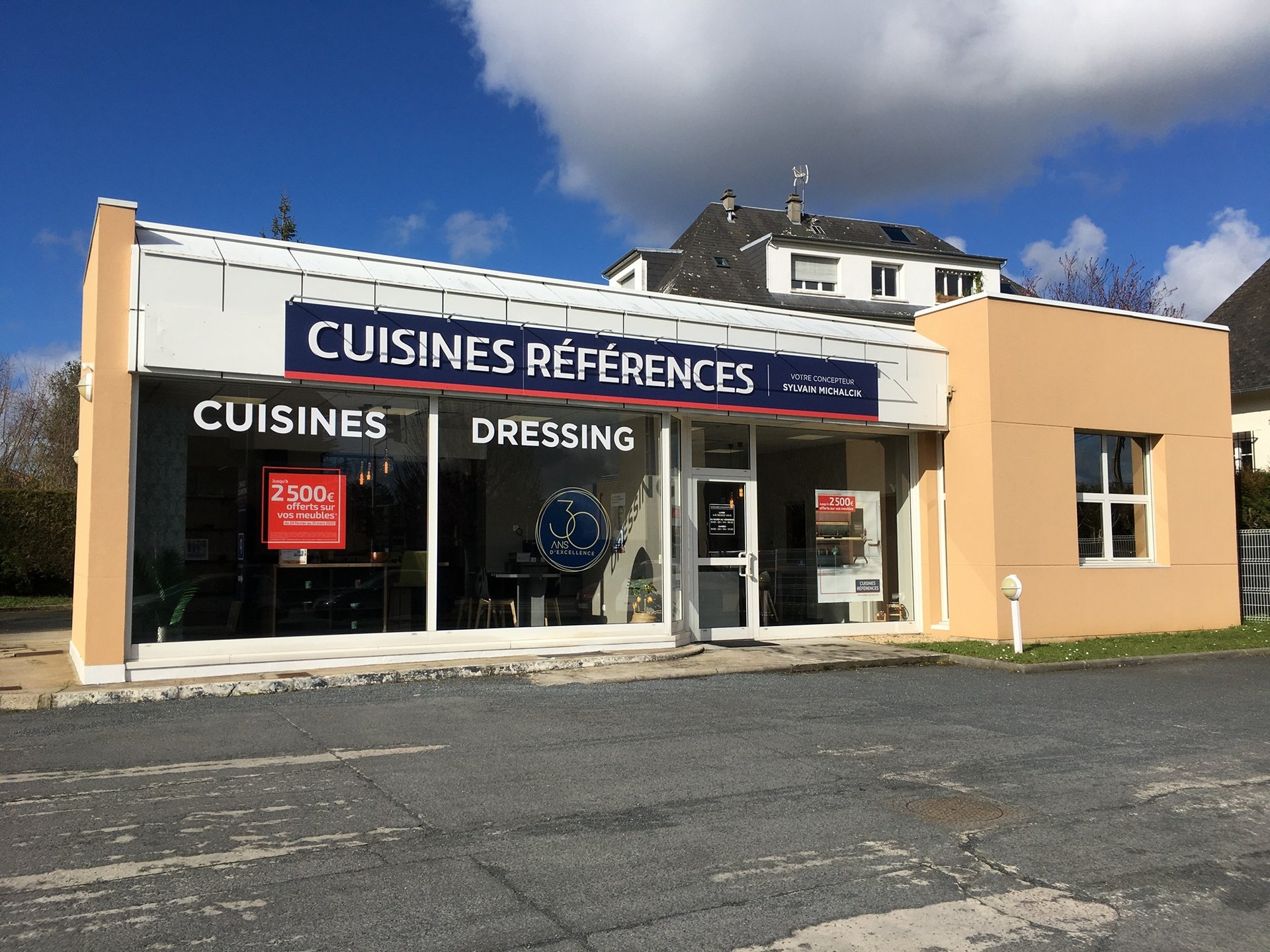 Cuisines Références CAEN vous attend pour réaliser la cuisine aménagée sur mesure qui vous ressemble !