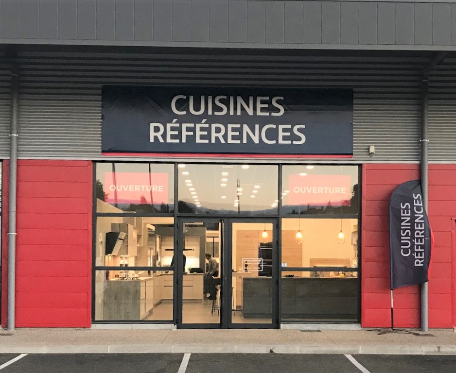 Cuisines Références MEXIMIEUX vous attend pour réaliser la cuisine aménagée sur mesure qui vous ressemble !