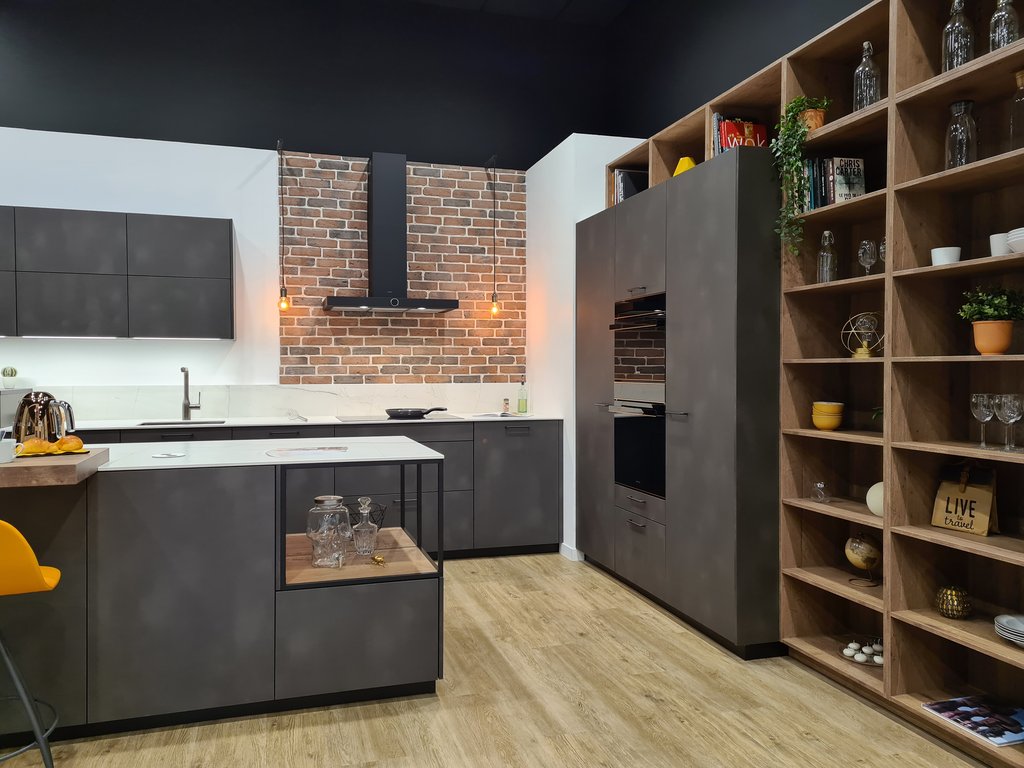 Cuisines Références MEXIMIEUX vous attend pour réaliser la cuisine aménagée sur mesure qui vous ressemble !