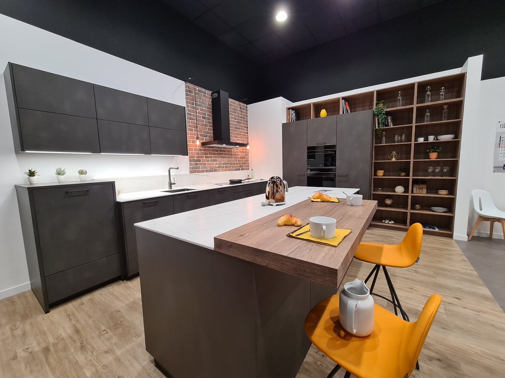 Cuisines Références MEXIMIEUX vous attend pour réaliser la cuisine aménagée sur mesure qui vous ressemble !
