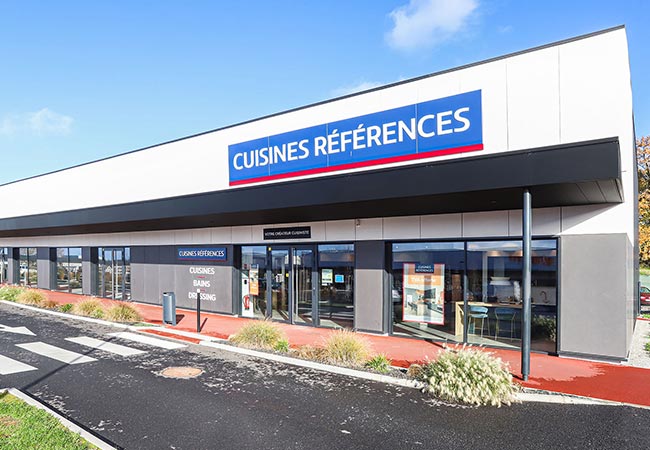 Cuisines Références CHATEAU-GONTIER vous attend pour réaliser la cuisine aménagée sur mesure qui vous ressemble !