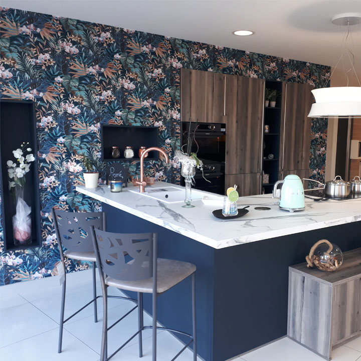 Cuisines Références CHATELLERAULT vous attend pour réaliser la cuisine aménagée sur mesure qui vous ressemble !
