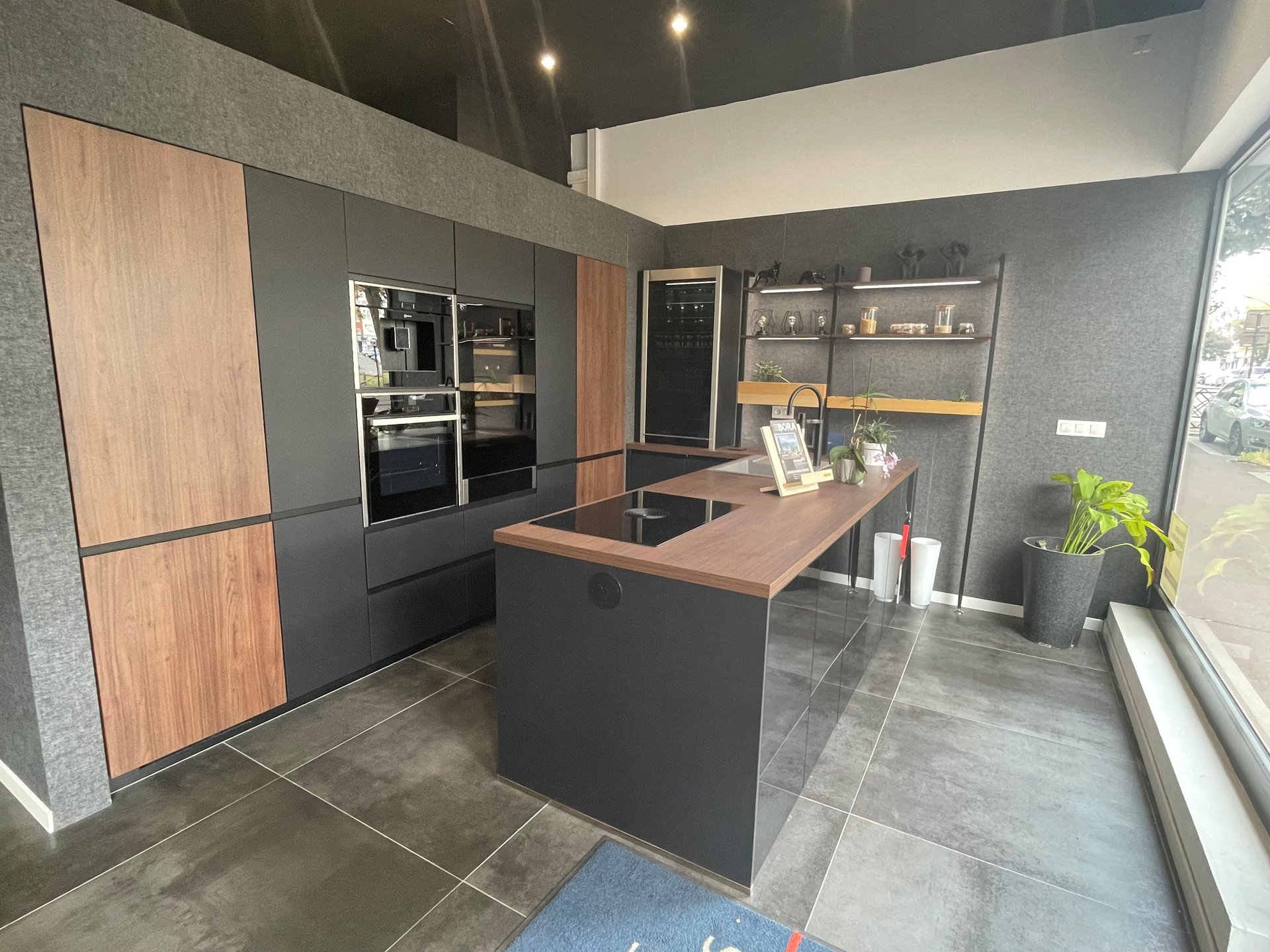 Cuisines Références LIVRY-GARGAN vous attend pour réaliser la cuisine aménagée sur mesure qui vous ressemble !